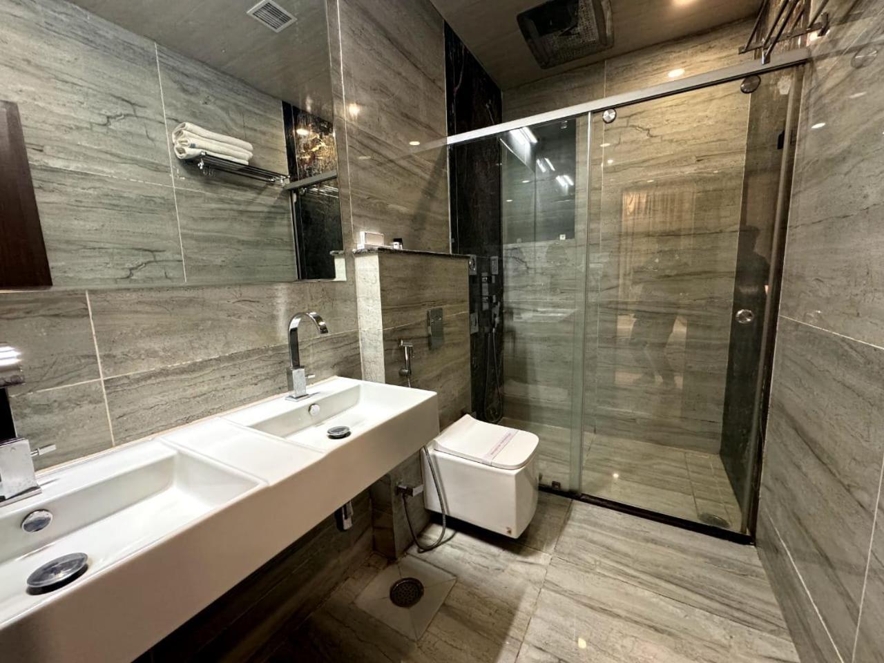 Hotel River Rhythm Assi Ghat فاراناسي المظهر الخارجي الصورة