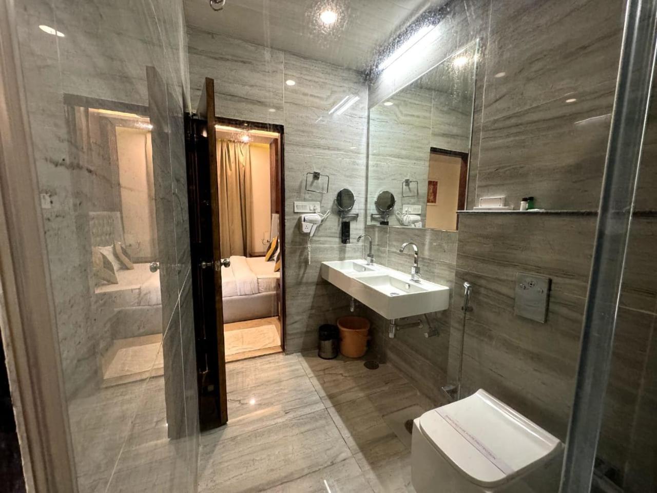 Hotel River Rhythm Assi Ghat فاراناسي المظهر الخارجي الصورة